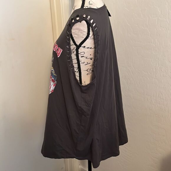 Torrid Bad Company Faded Black Distressed Graphic Tank Top Contemporary Boho - Picture 6 of 14